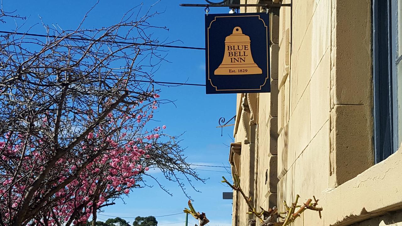 Sorell Blue Bell Inn المظهر الخارجي الصورة