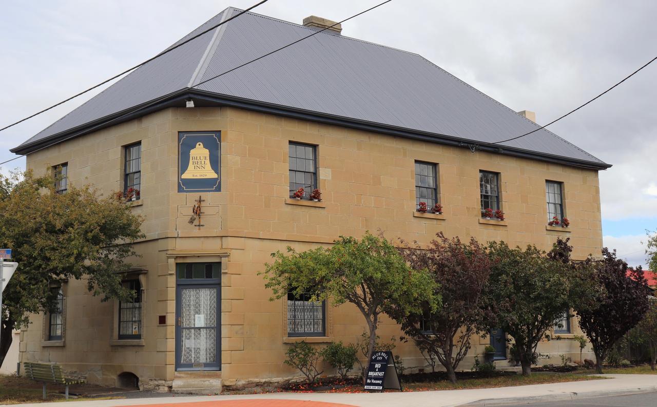 Sorell Blue Bell Inn المظهر الخارجي الصورة